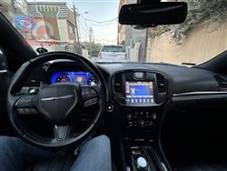 کرایسلەر 300